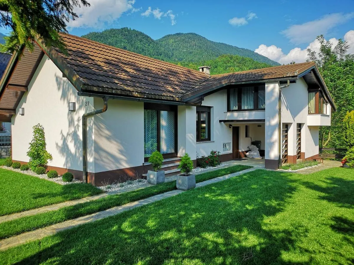 Casa vacanze Holiday House Red Deer Preddvor