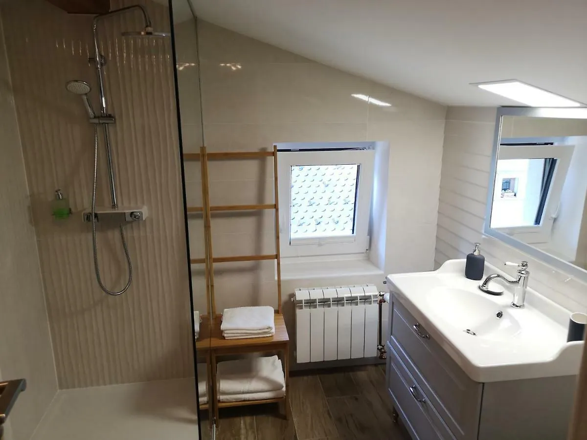 Holiday House Red Deer Preddvor Casa vacanze